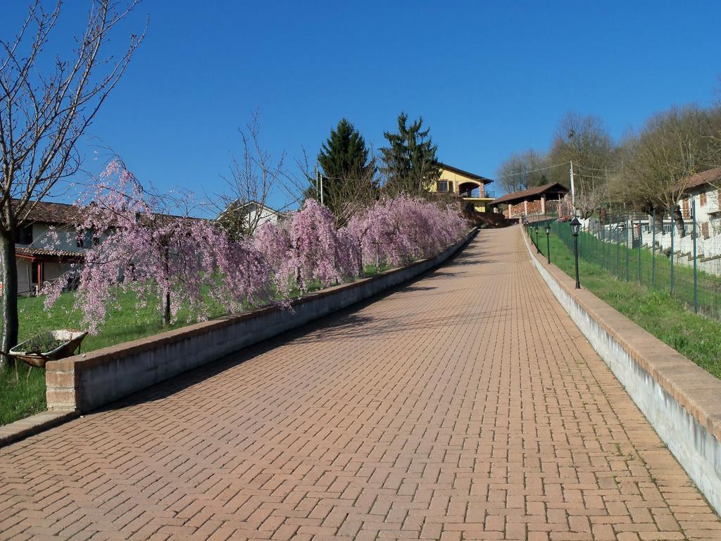 Casa Dei Ciliegi Castell'Alfero Villa Ruang foto