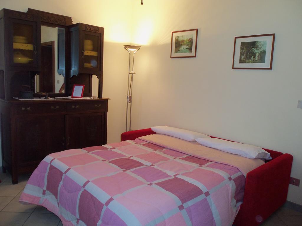 Casa Dei Ciliegi Castell'Alfero Villa Ruang foto
