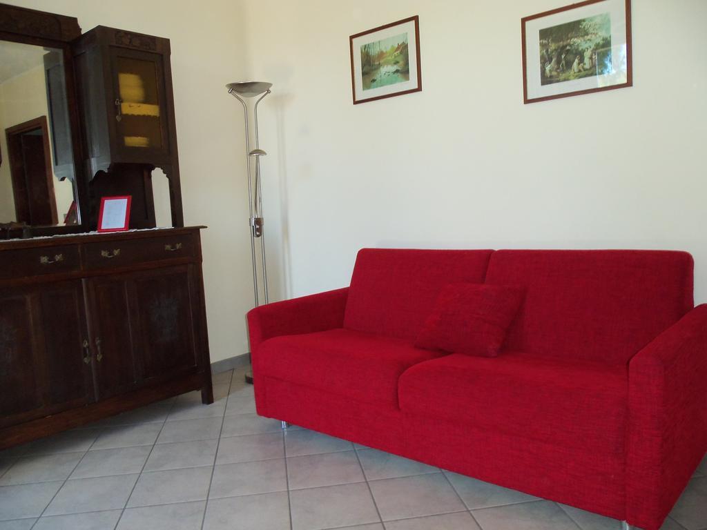 Casa Dei Ciliegi Castell'Alfero Villa Ruang foto