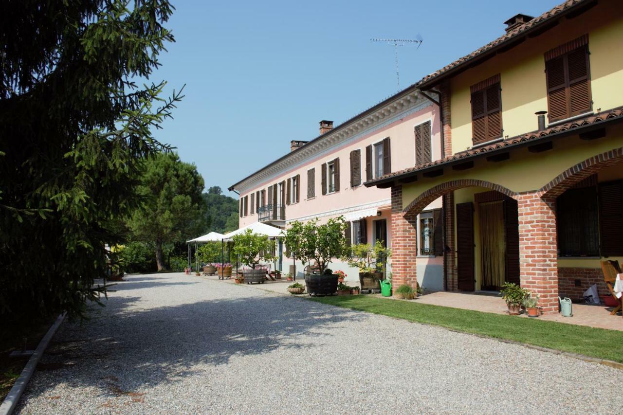 Casa Dei Ciliegi Castell'Alfero Villa Bagian luar foto