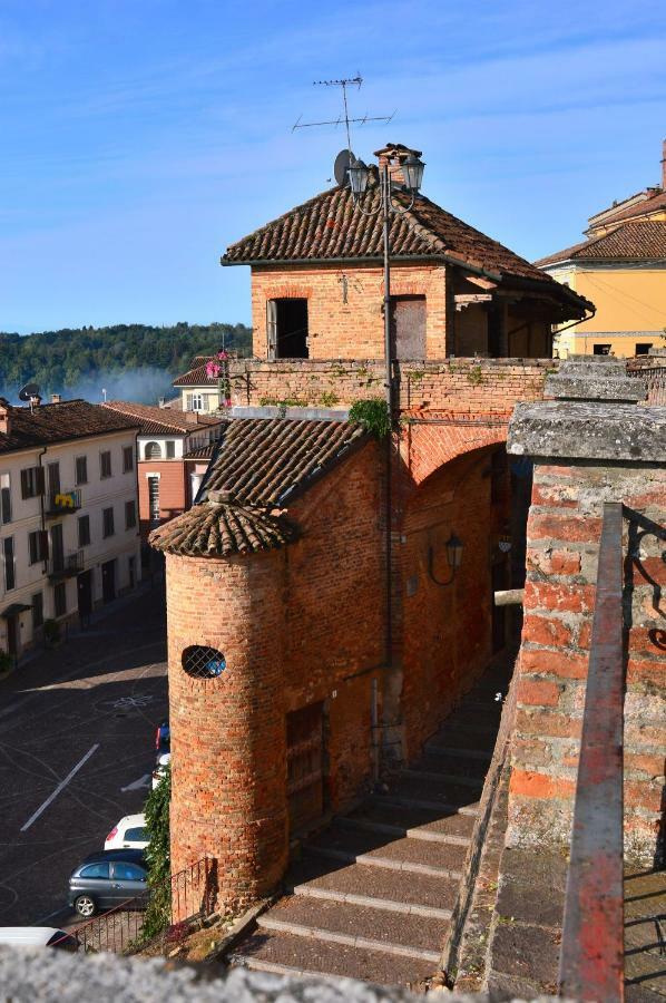 Casa Dei Ciliegi Castell'Alfero Villa Bagian luar foto