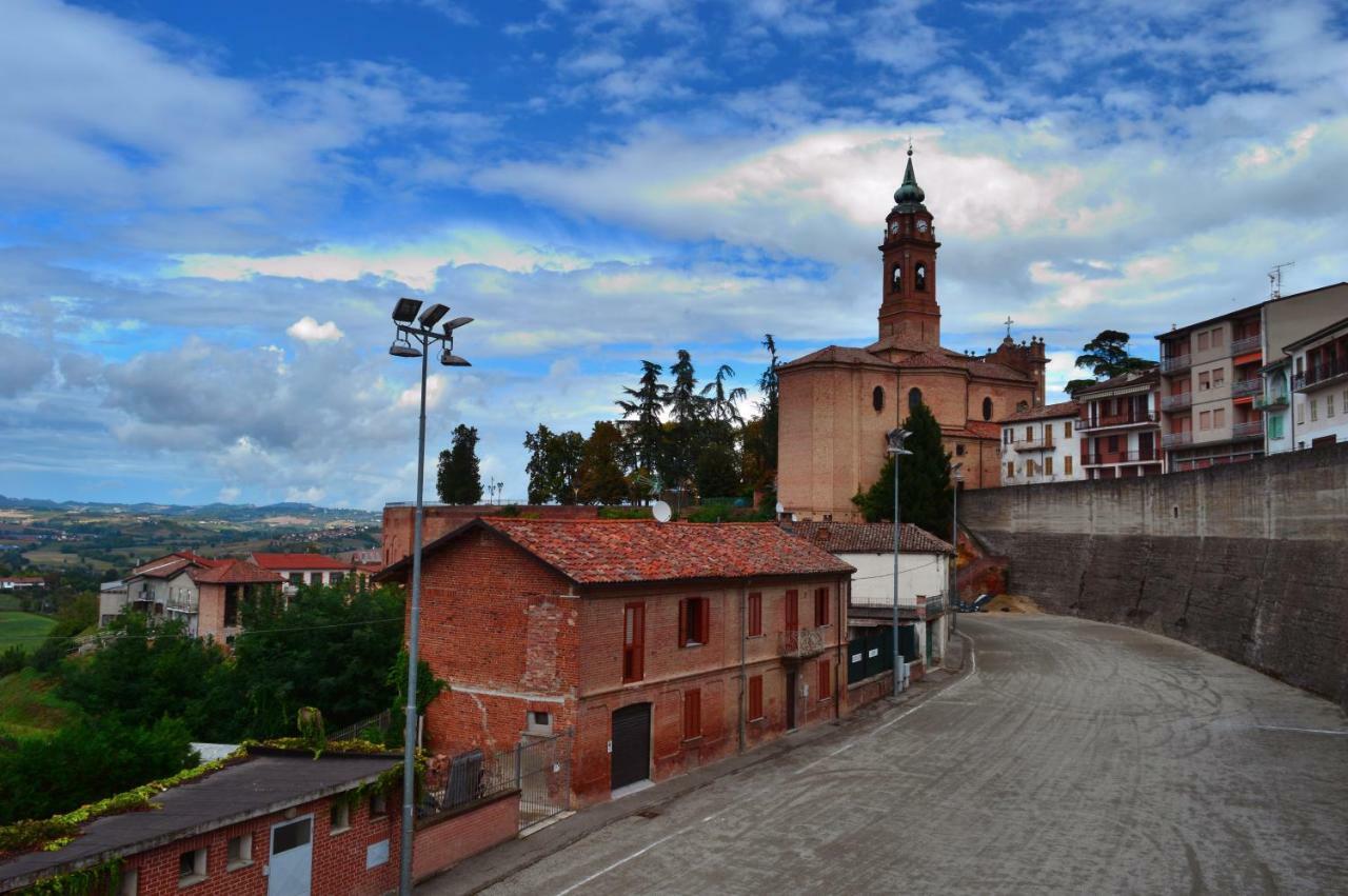 Casa Dei Ciliegi Castell'Alfero Villa Bagian luar foto