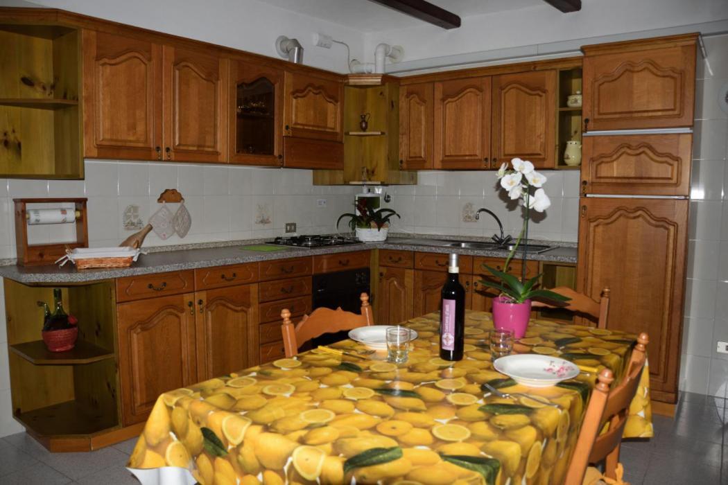 Casa Dei Ciliegi Castell'Alfero Villa Bagian luar foto